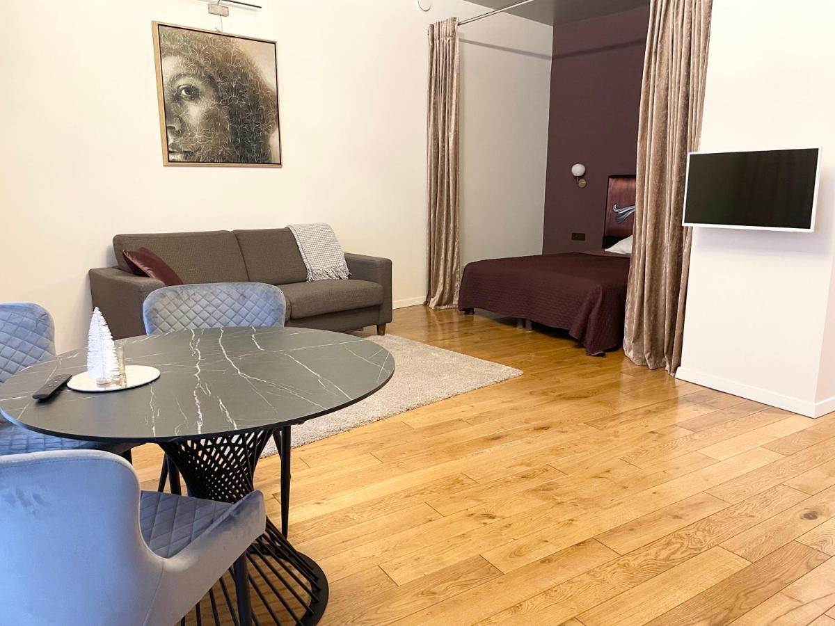 Appartamento Subaciaus Studio In Old Town Vilnius Esterno foto